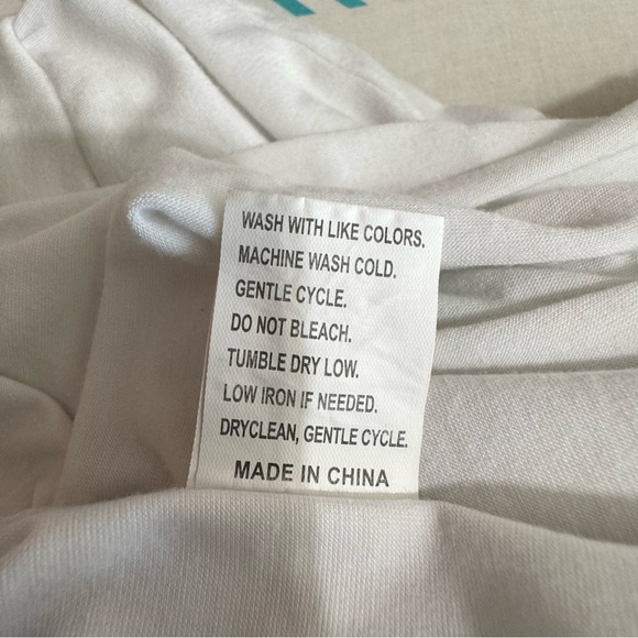 Women’s White V-Neck Rolled Dolman Sleeve Tunic Tee - Picture 6 of 7